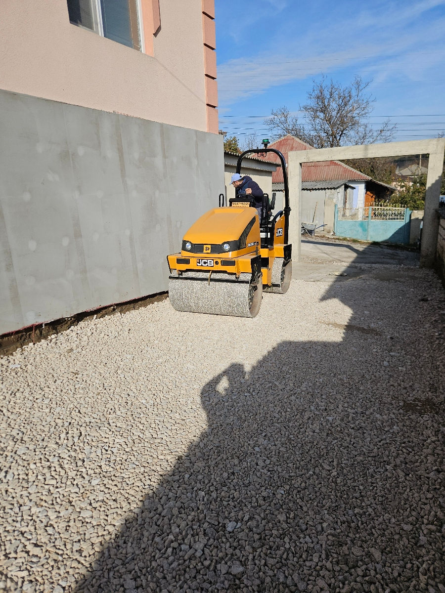 Catoc, 3 t  compactor cilindric, servicii foto 1