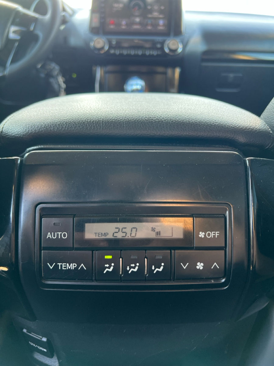 Toyota Land Cruiser Prado фото 5