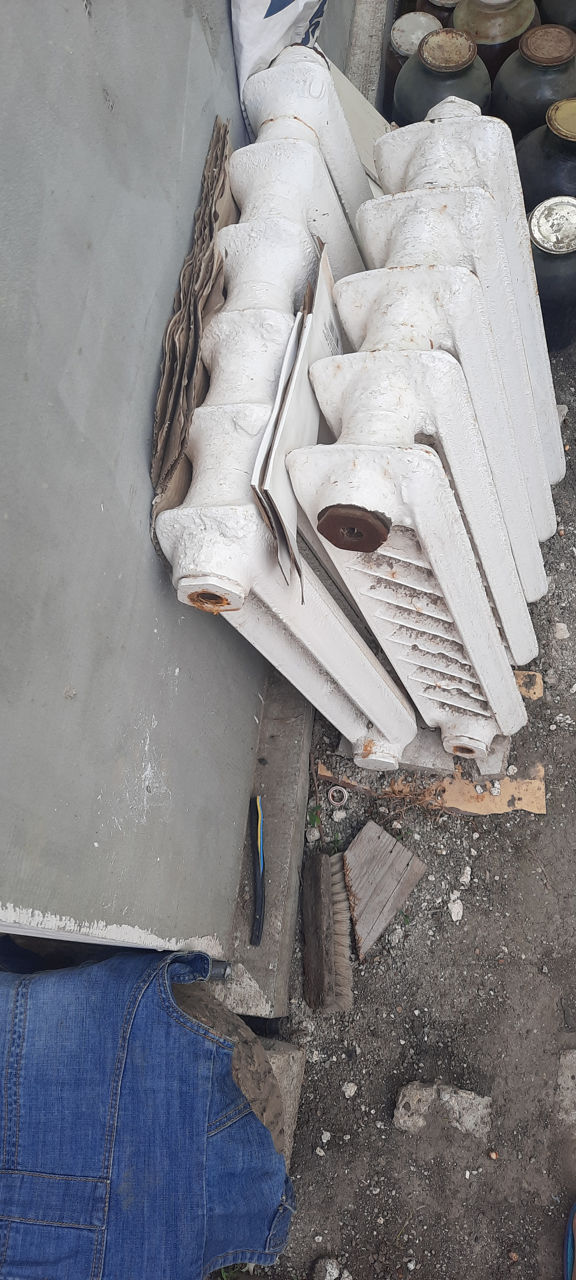 Батарей чугунные