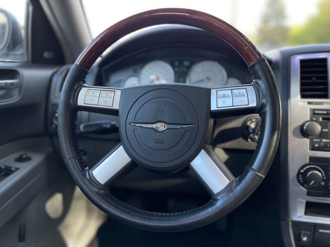 Chrysler 300c foto 11