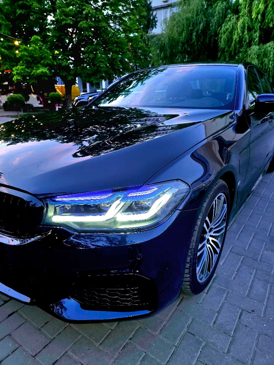 BMW 5 Series foto 9