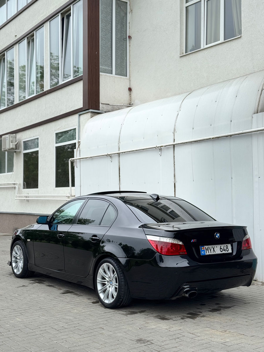 BMW 5 Series фото 2