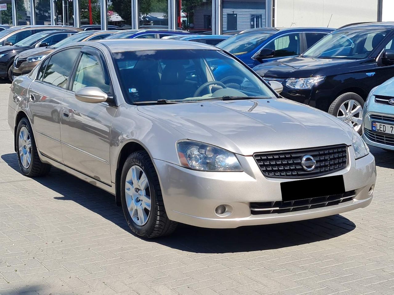 Nissan Altima foto 3