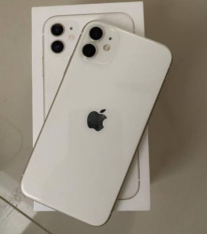 IPhone 11  foto 0