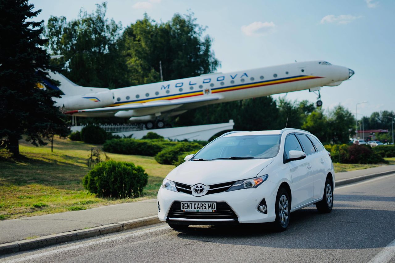 Toyota Auris 1.4 Diesel foto 3