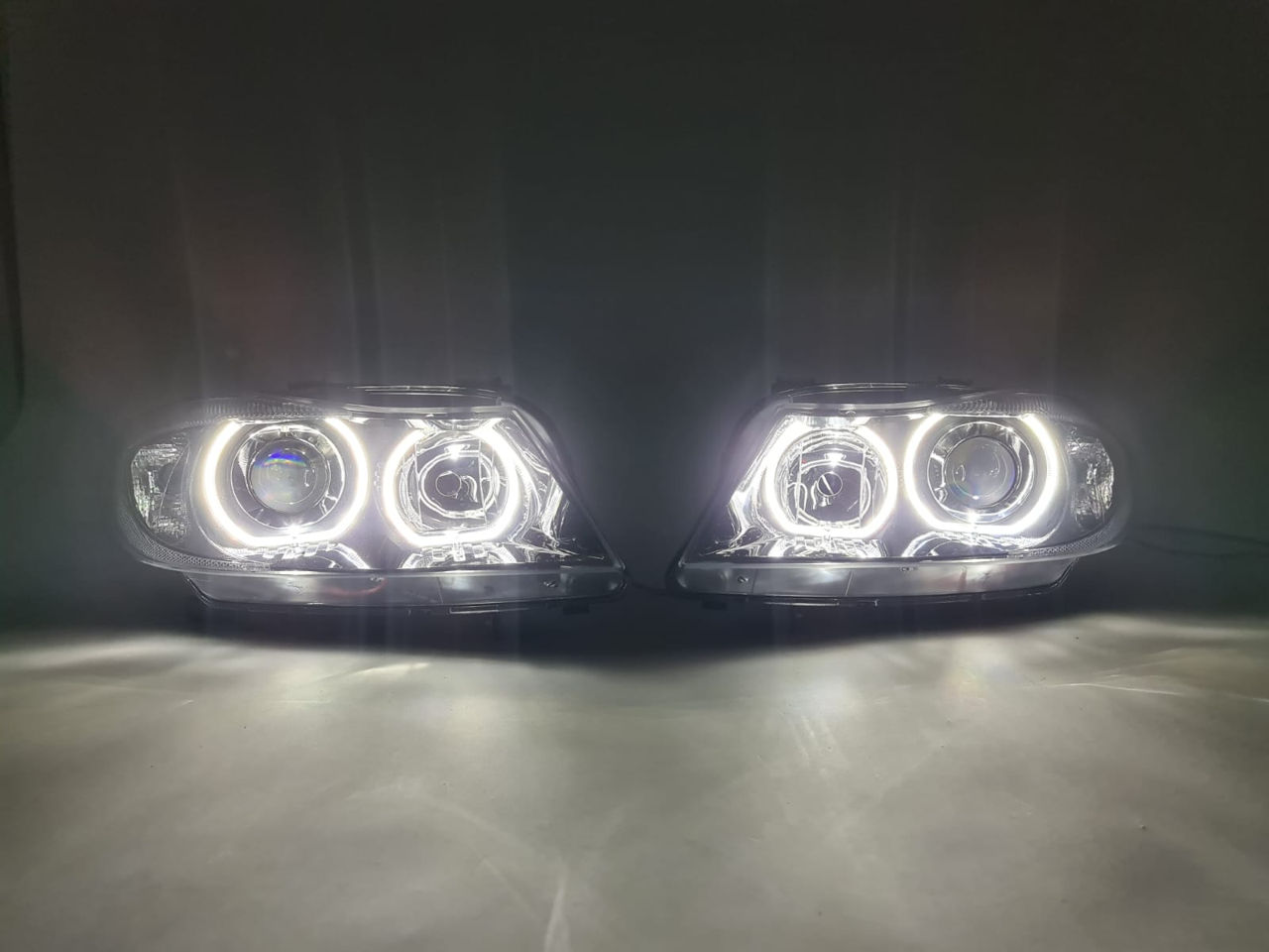 Livrare Gratuita Faruri Angel Eyes BMW Seria 3 E90 2005-2008 pentru masinile fara xenon foto 1