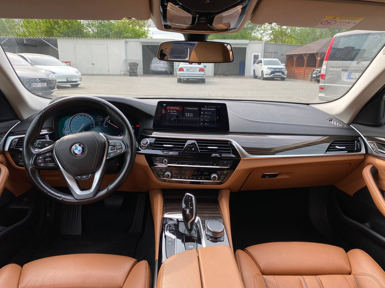 BMW 5 Series foto 8