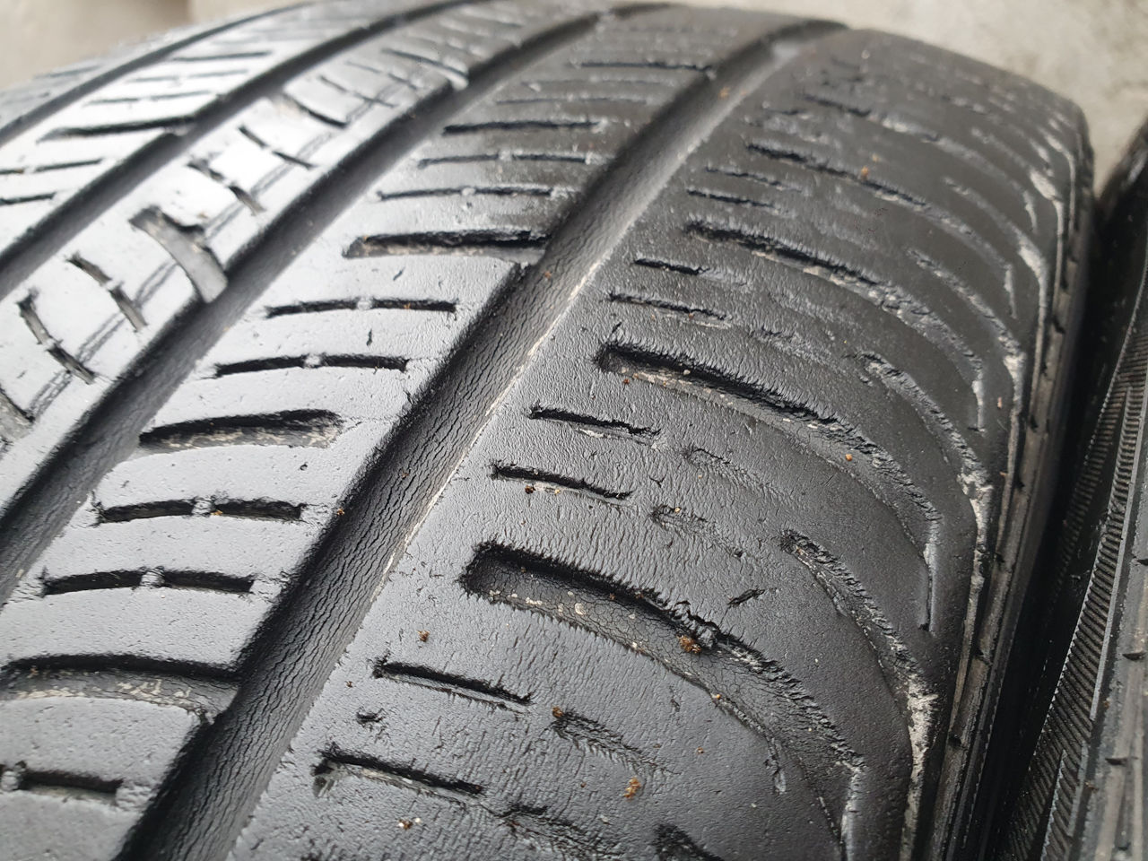 225/45/ R18- Continental. foto 5