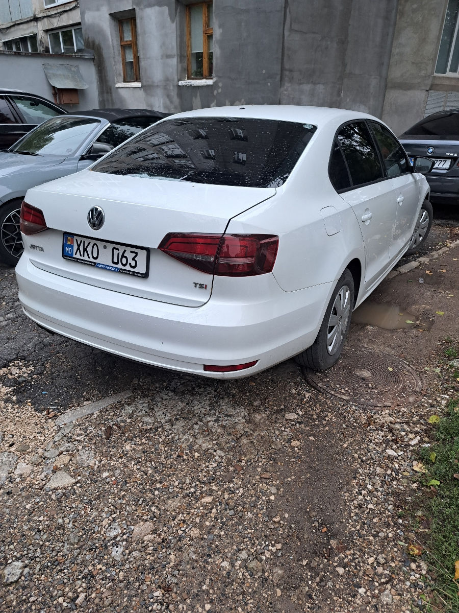 Volkswagen Jetta foto 1