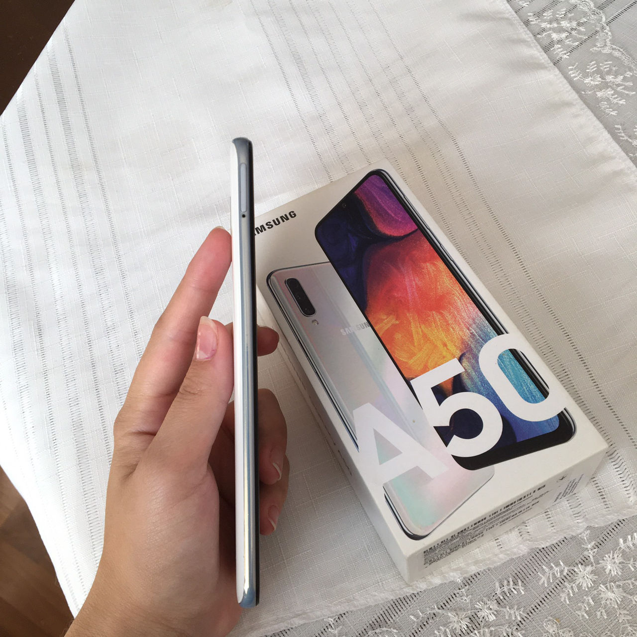 Samsung Galaxy A 50 64 Gb полный комплект