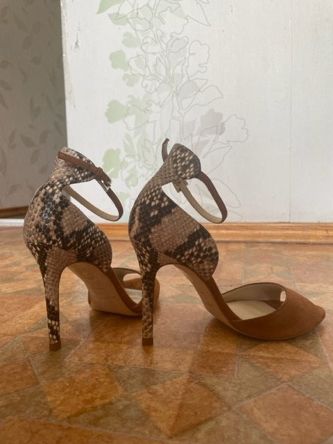 Sandale Karen Millen (Anglia) marimea 36 foto 4