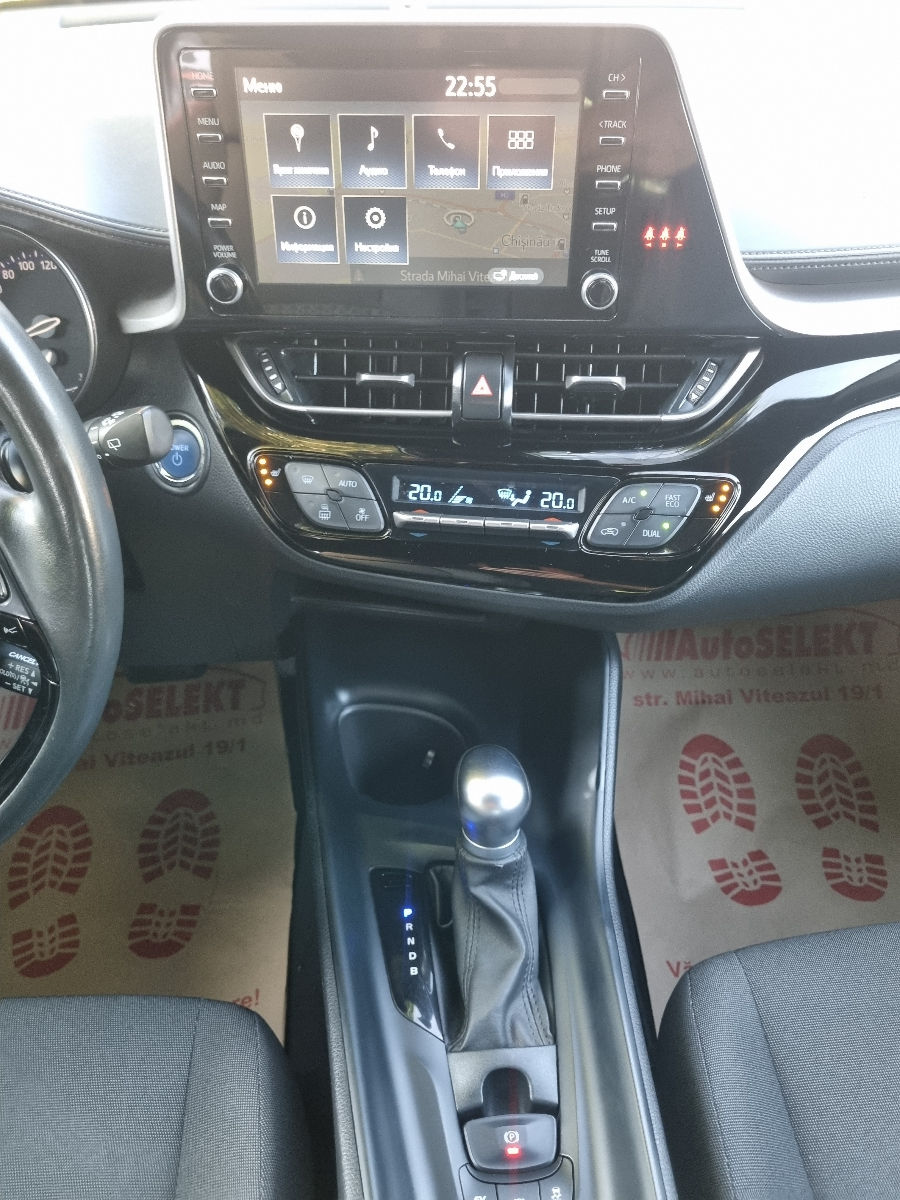 Toyota C-HR 2021 photo 12