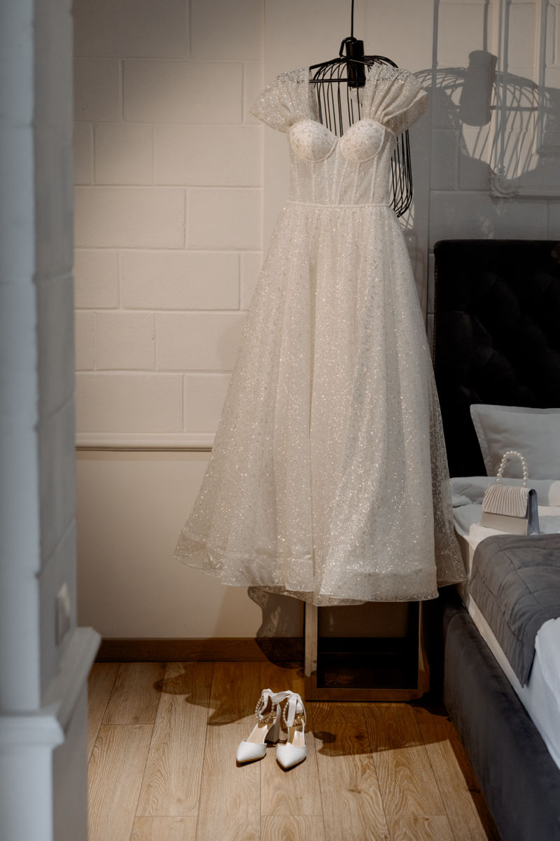 Rochie de mireasă strălucitoare cu perle + voal și jupon (necununata) foto 3