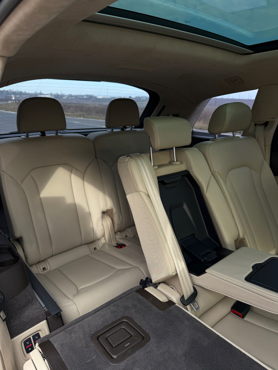 Audi Q7 фото 19