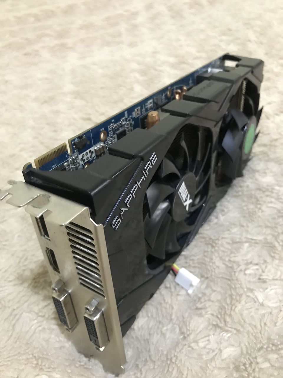 Placa de Video SAPPHIRE R7 370 DUAL-X OC 2GB GDDR5 256-bit, 11240-06