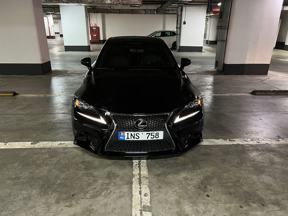 Lexus IS Series фото 7