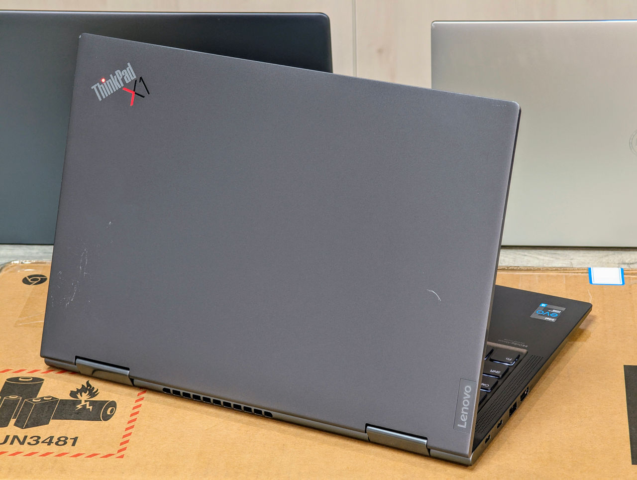 Ноутбук Lenovo ThinkPad X1 Yoga Gen 6 Touch (Core i5 1135G7/8Gb DDR4/512Gb NVMe SSD/14" FHD+ IPS) фото 9