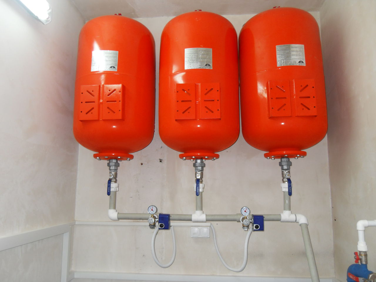 Насосы, скважины, колодцы.