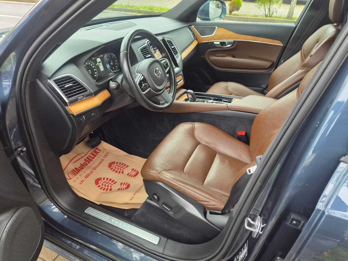 Volvo XC90 2020 photo 9