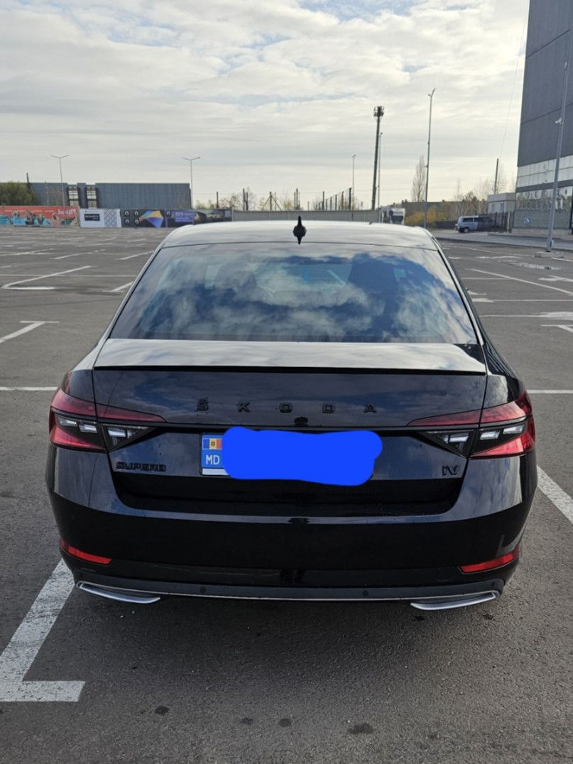 Skoda Superb foto 2