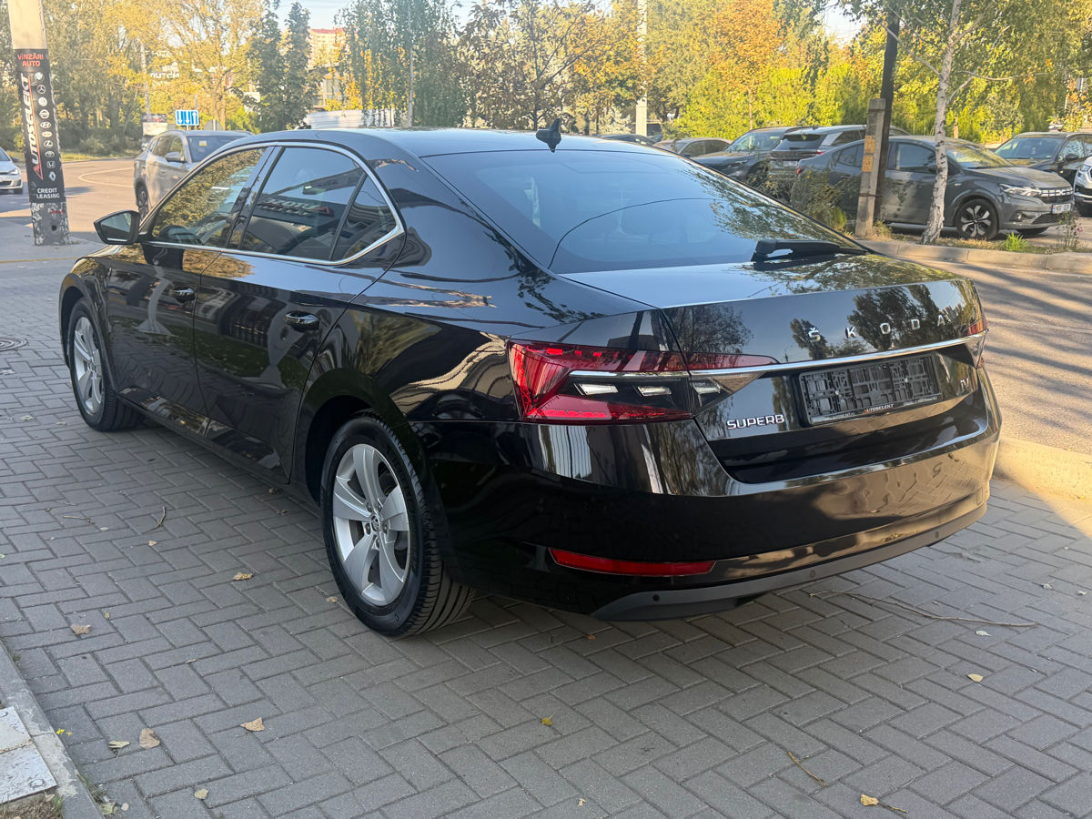 Skoda Superb 2020 photo 7