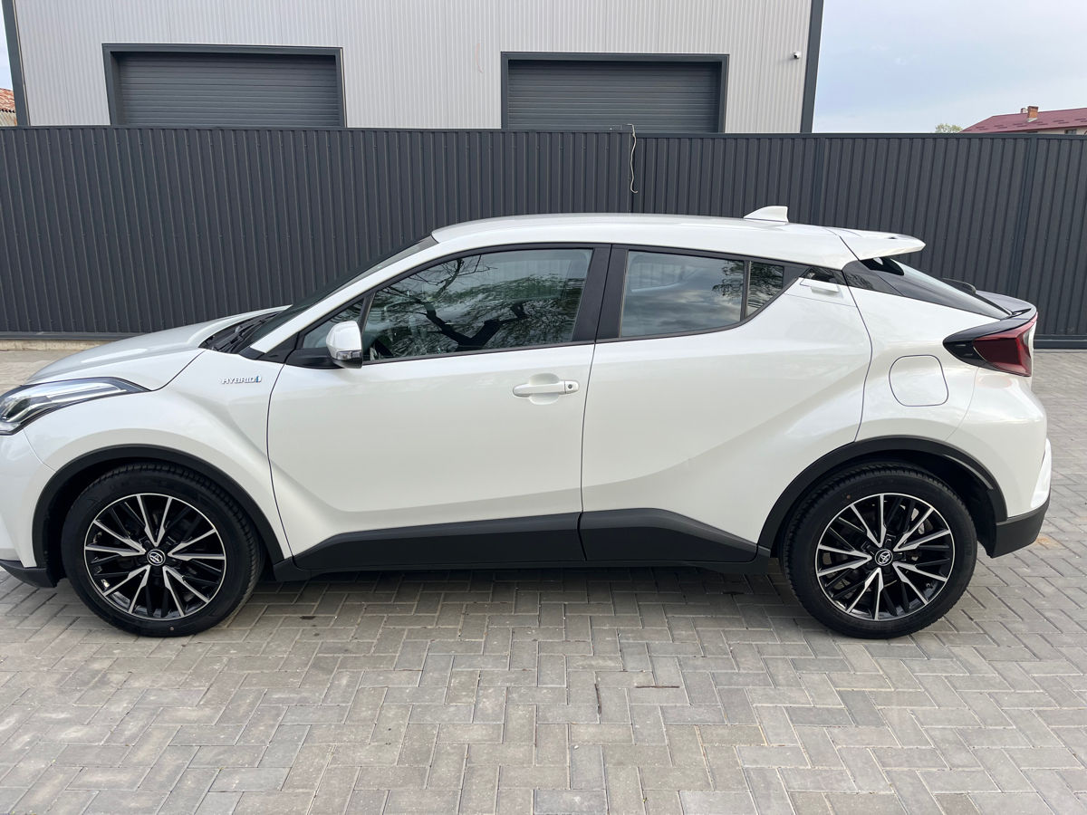 Toyota C-HR foto 3