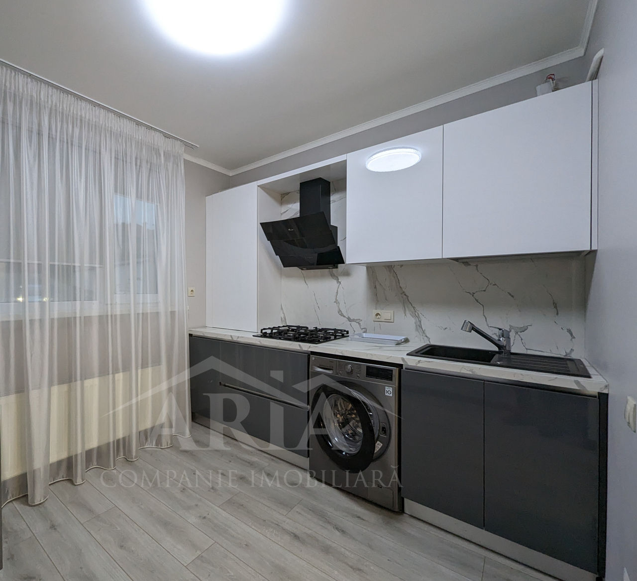 Apartament cu 2 camere, 114 m², Centru, Chișinău foto 4