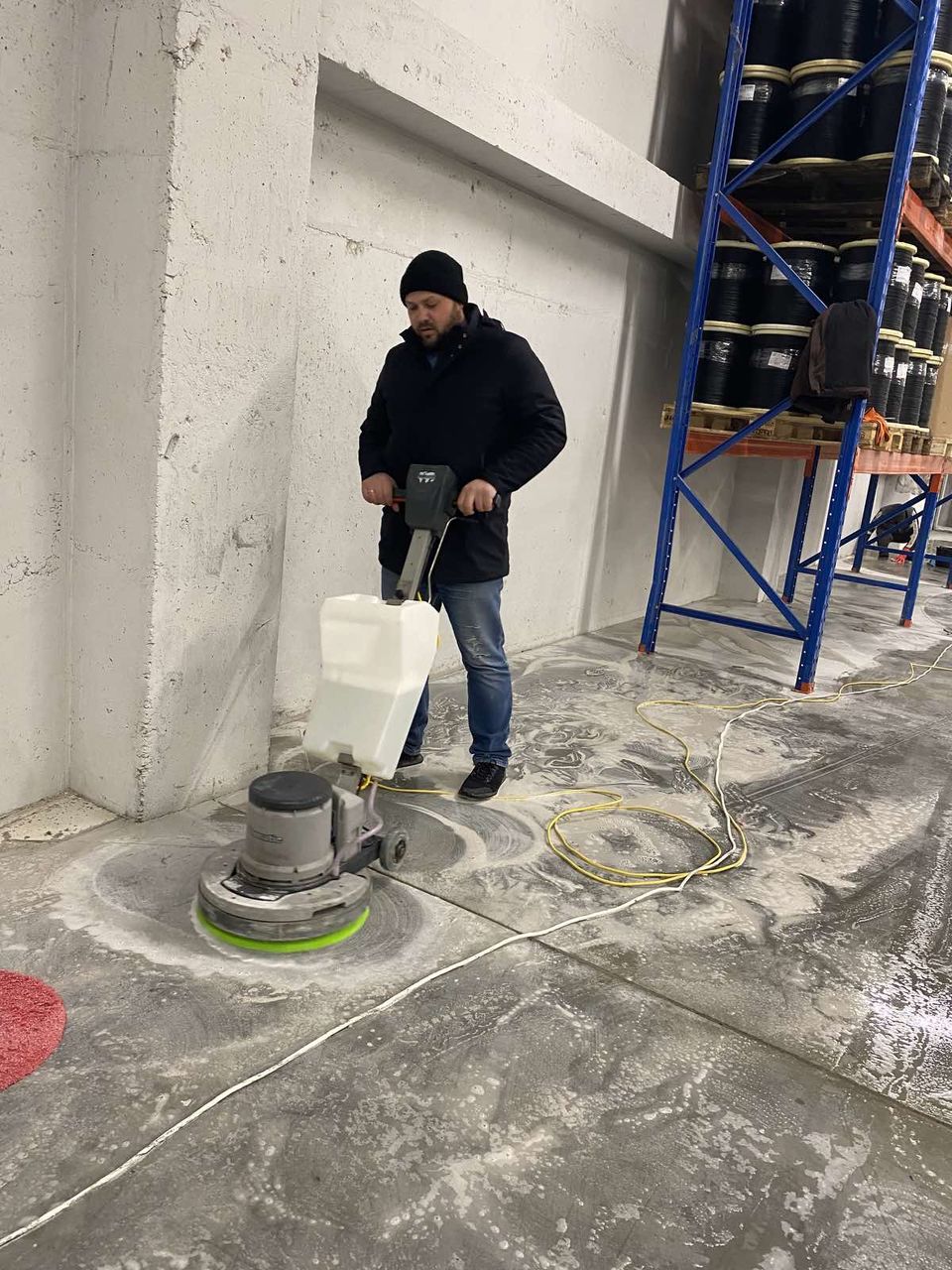 Servicii de spălare mecanizata podele! foto 0