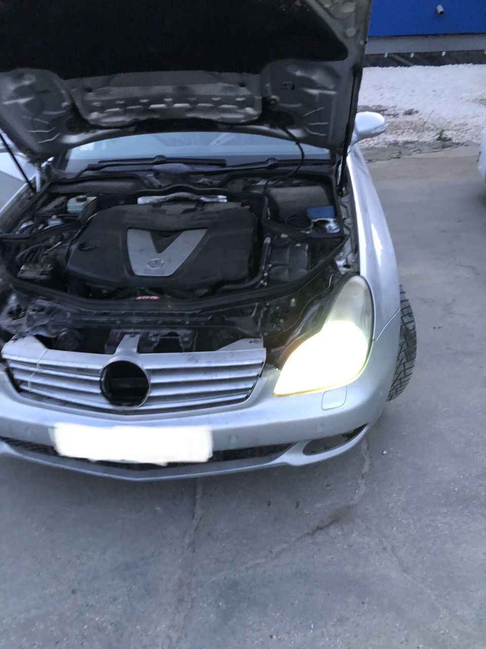 Piese mercedes cls w219 razborca dezmembrare mercedes cls w219 мерседес цлс в219 разборка фото 1