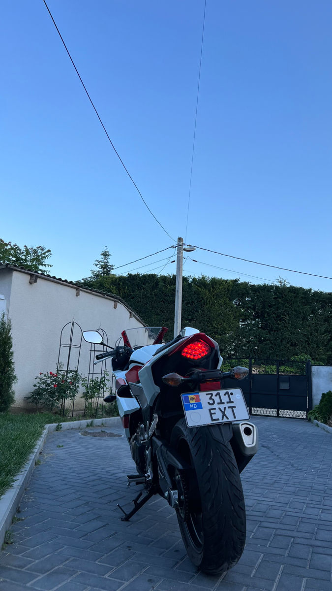 Honda CBR 500R foto 6