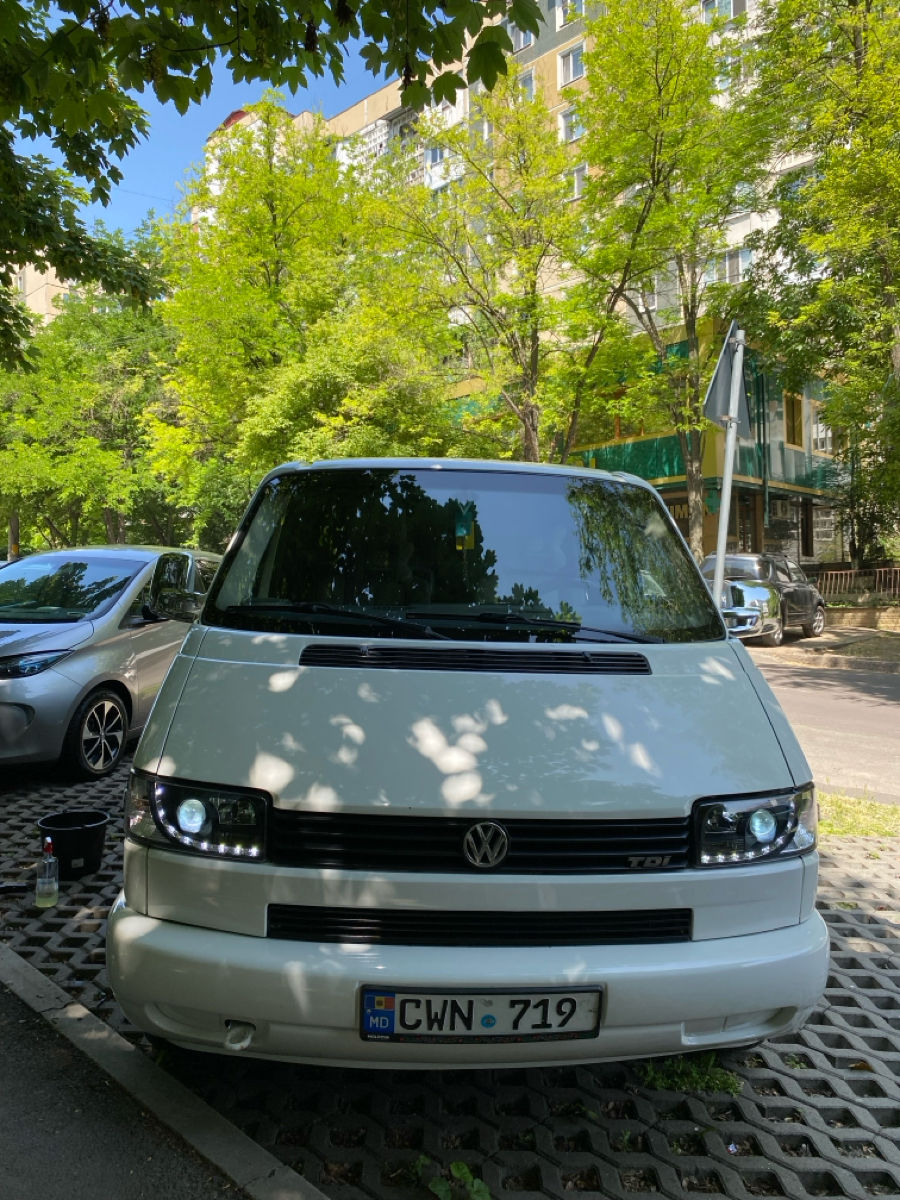 Volkswagen Transporter T4 2002 фото 2