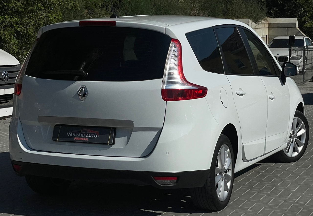 Renault Grand Scenic foto 2