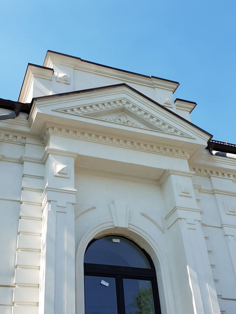 Fatada din piatra de calcar ! Montare,restaurare ,slefuire si deservire ! foto 9