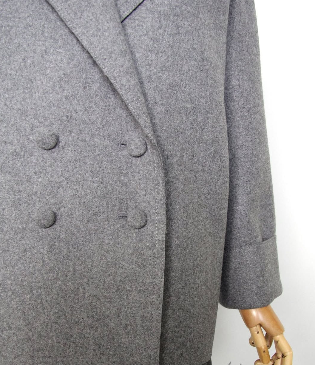 Atelier de croitorie / haine la comanda / rochii la comanda / costume clasice foto 1