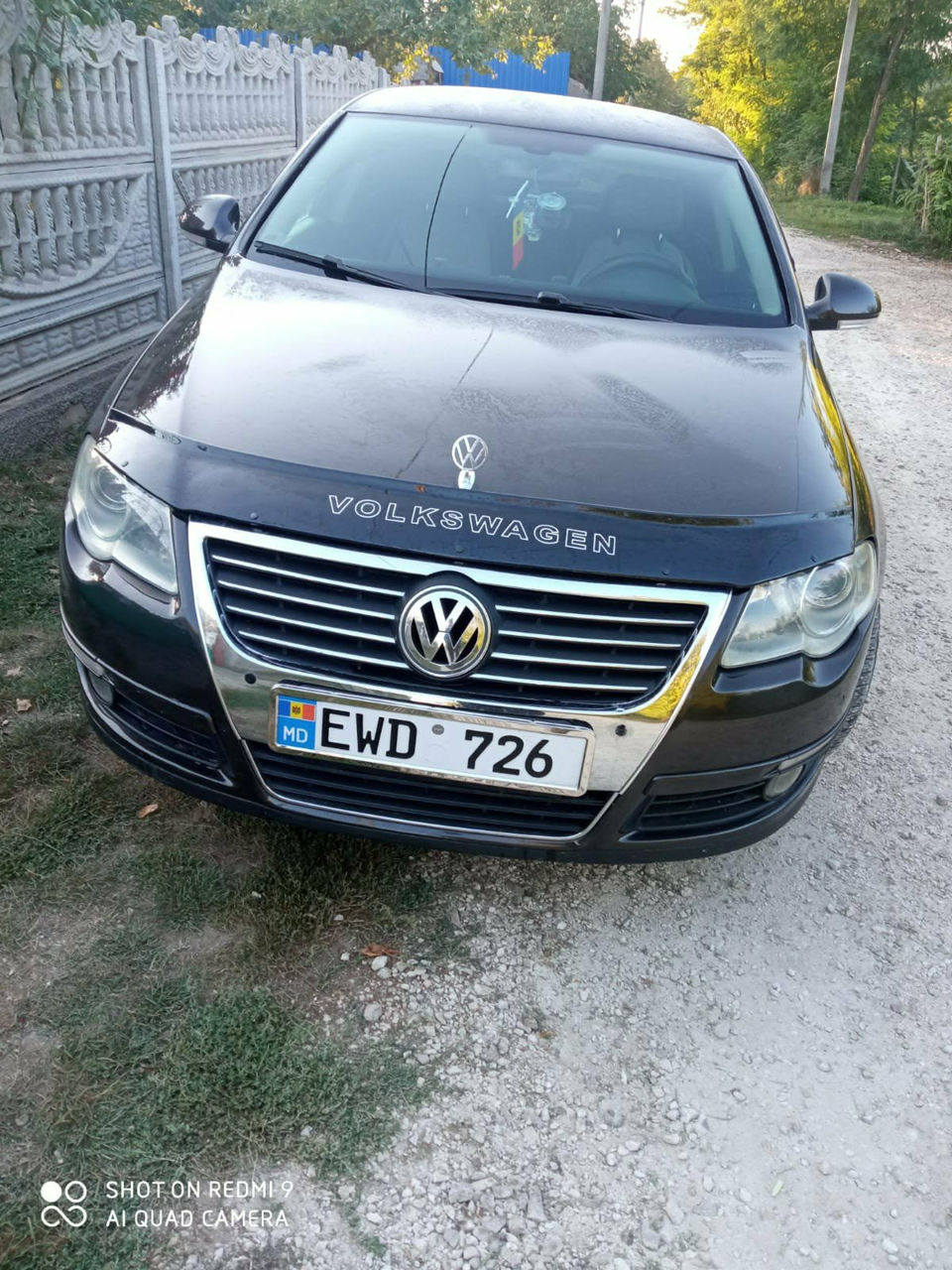 Volkswagen Passat 2005 г. с пробегом 210893 км, Дизель, 6000