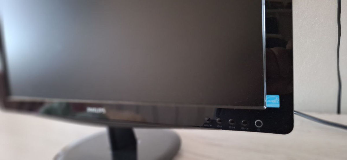 Монитор Philips  фото 6