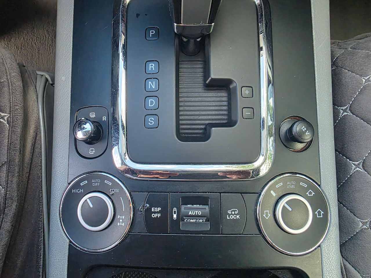 Volkswagen Touareg foto 13