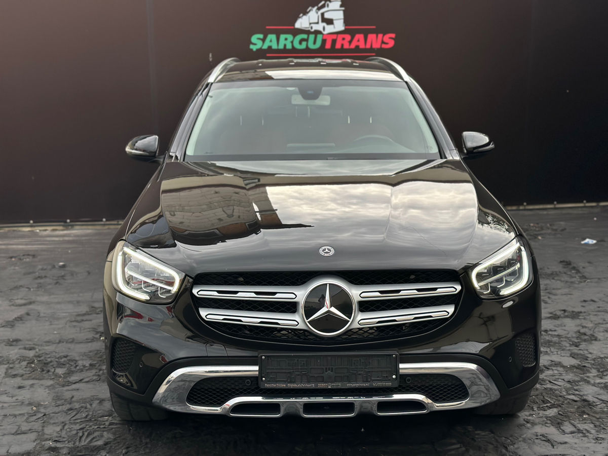 Mercedes GLC foto 1