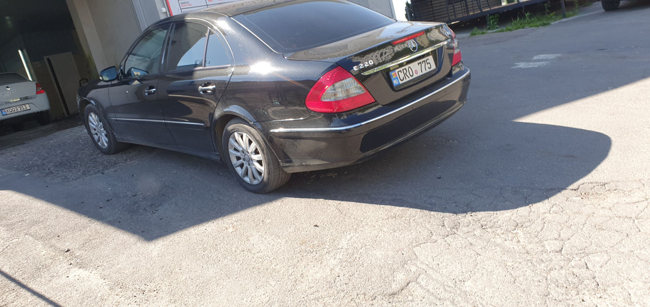 Mercedes E Class foto 1