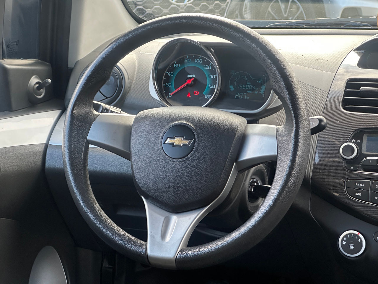 Chevrolet Spark фото 8