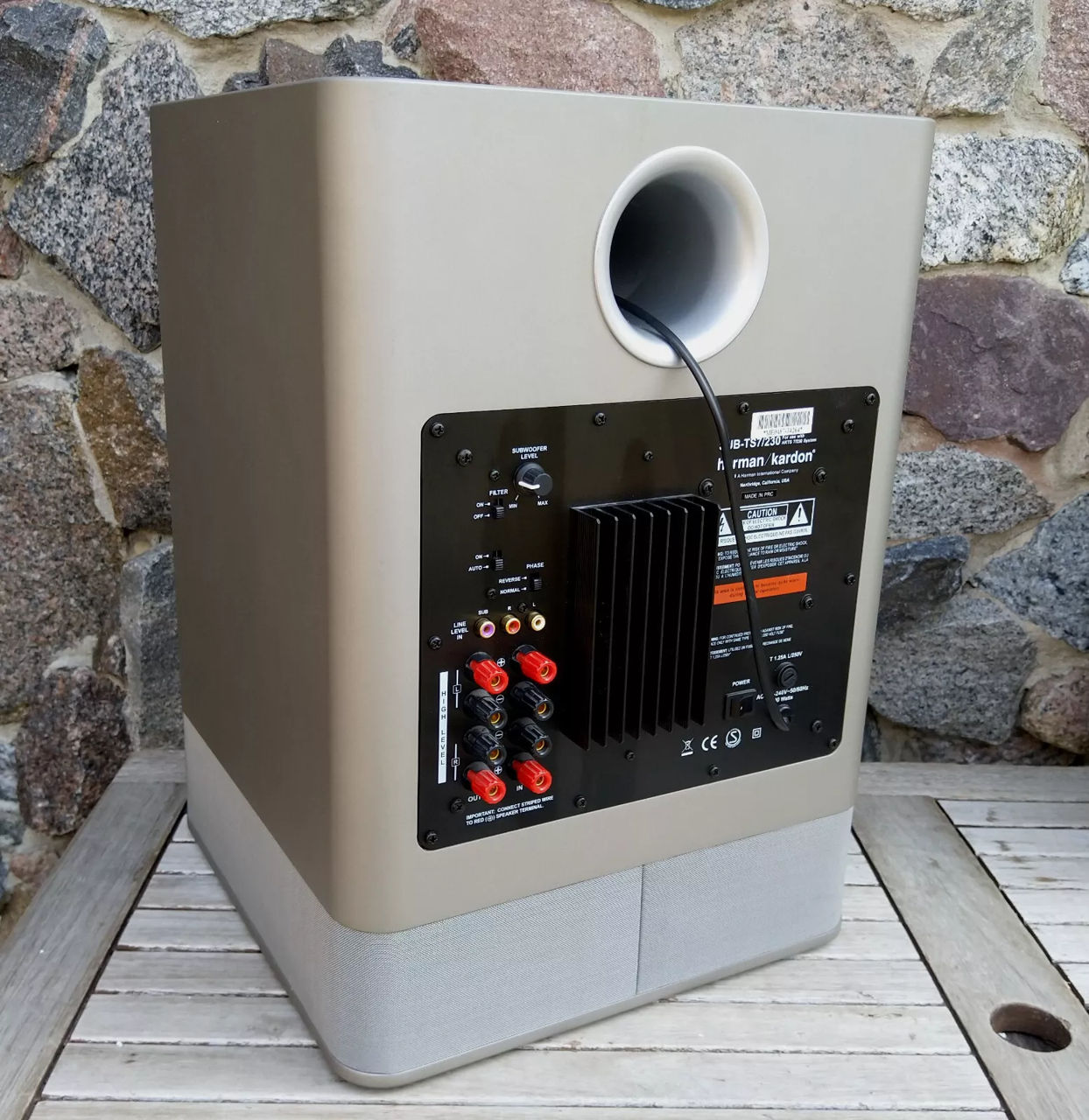 Harman Kardon Sub-TS7 активный сабвуфер foto 0