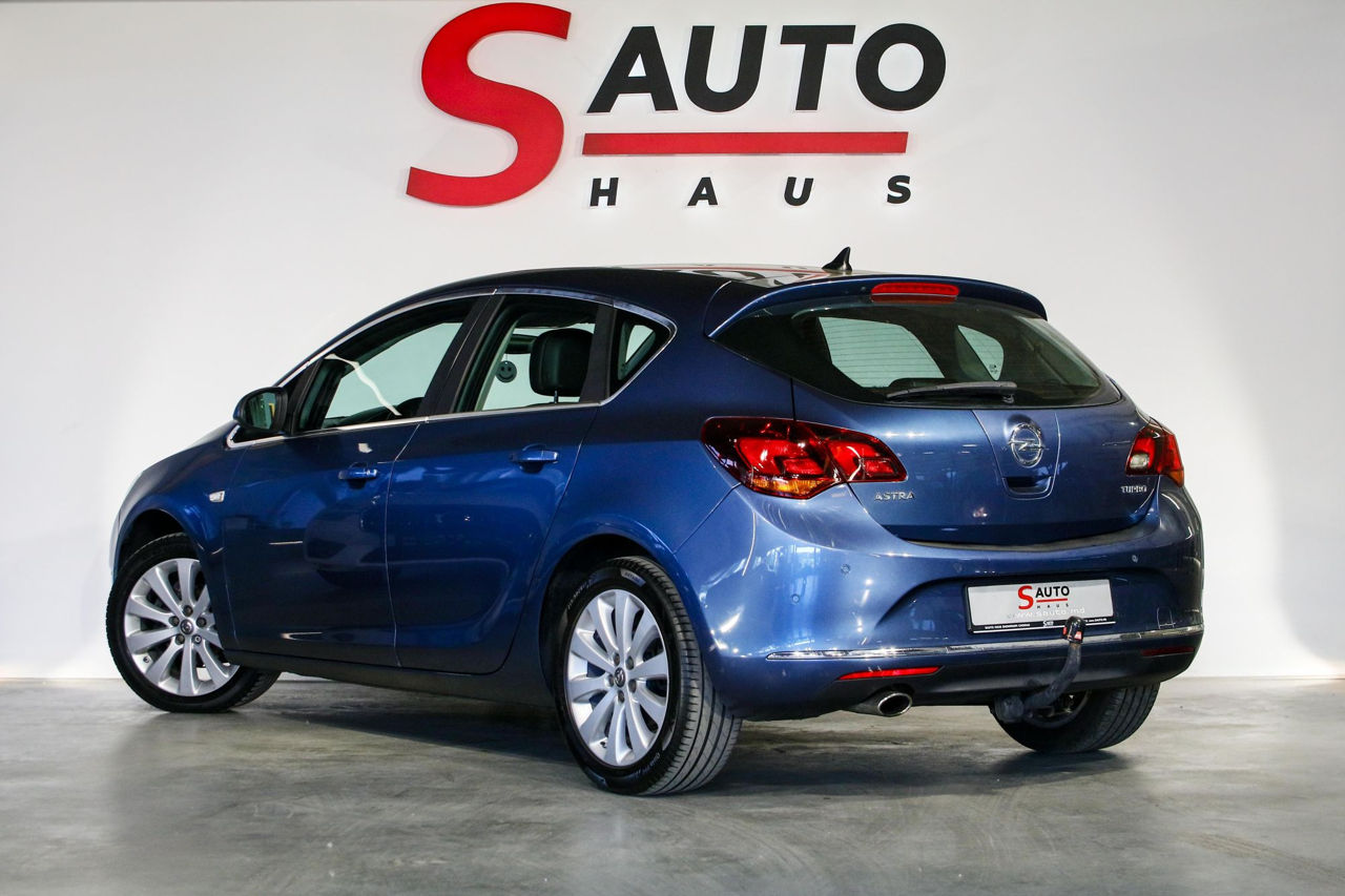 Opel Astra фото 2