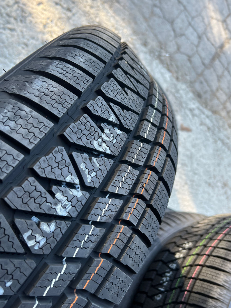 255/70 R16 Kumho Wintercraft WS71/ Доставка, livrare toata Moldova foto 3