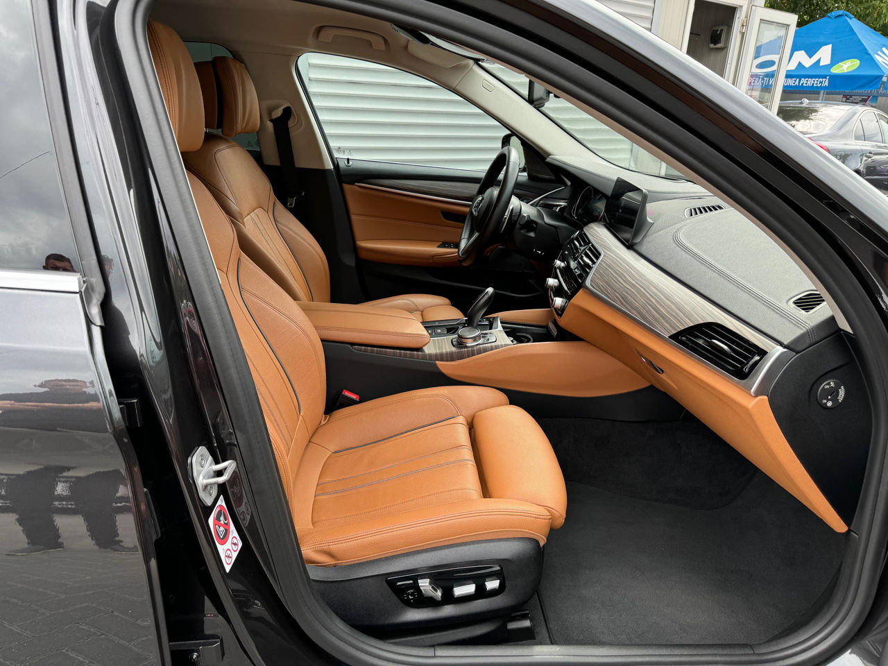 BMW 5 Series foto 7