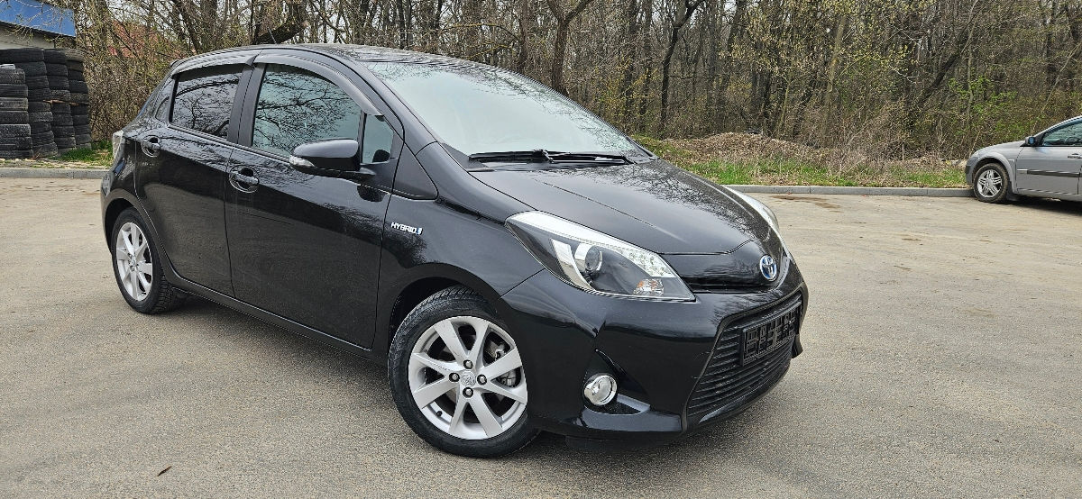 Toyota Yaris foto 1