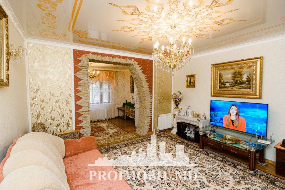 Apartament cu 4 camere, 110 m², Buiucani, Chișinău foto 3