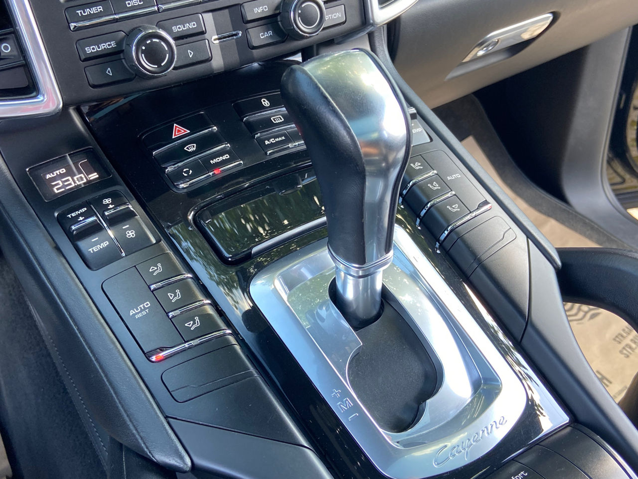 Porsche Cayenne foto 12