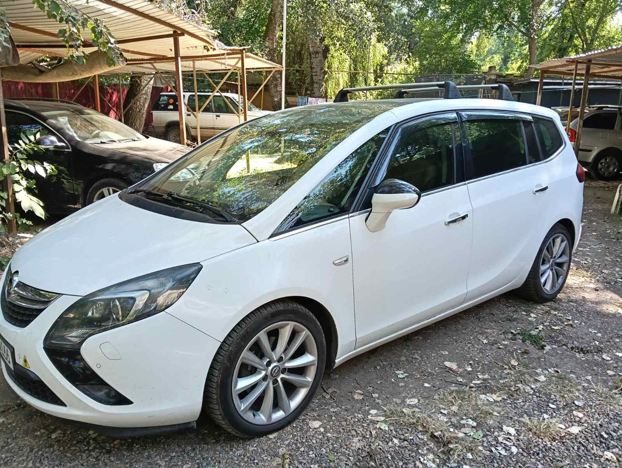 Opel Zafira foto 1