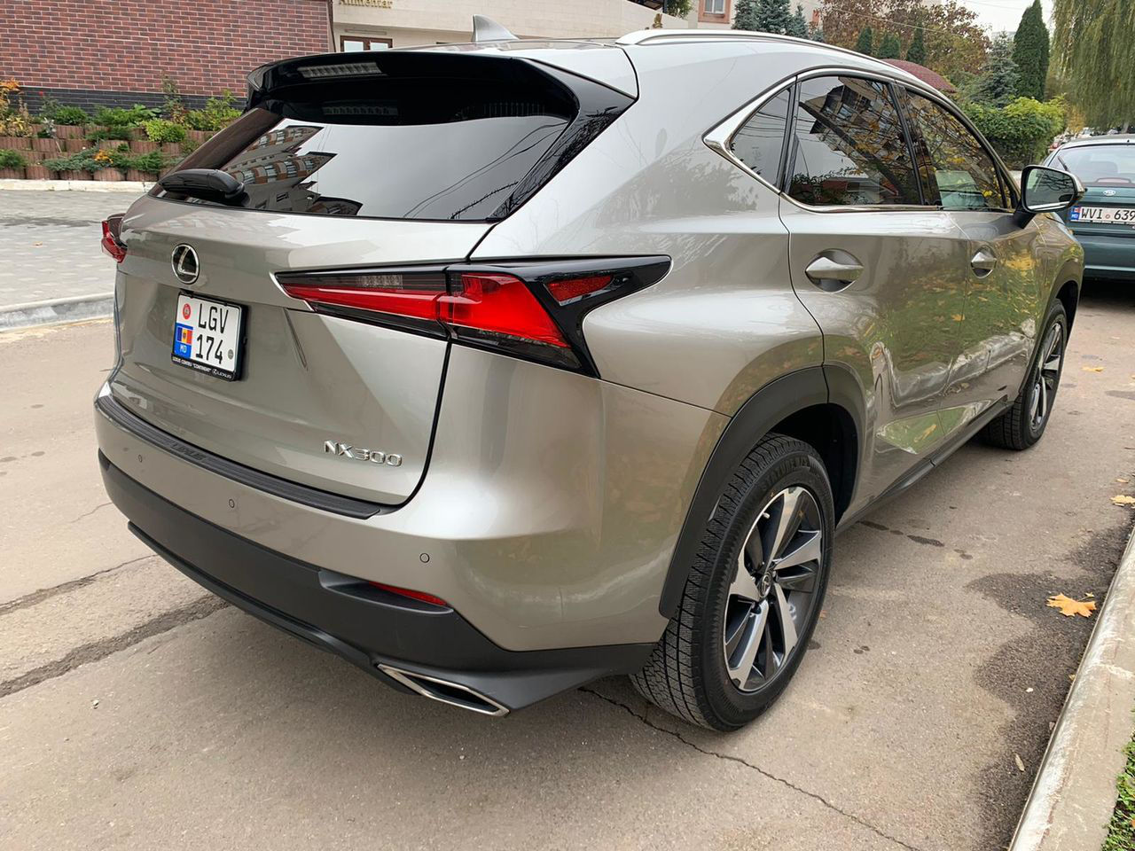 Lexus NX Series фото 3