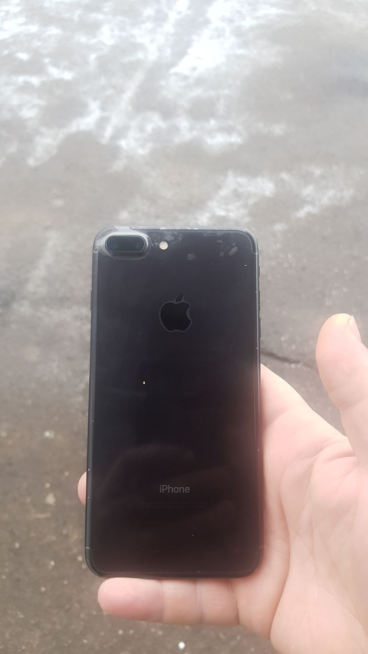 Обменяю iPhone 7plus на 128гб